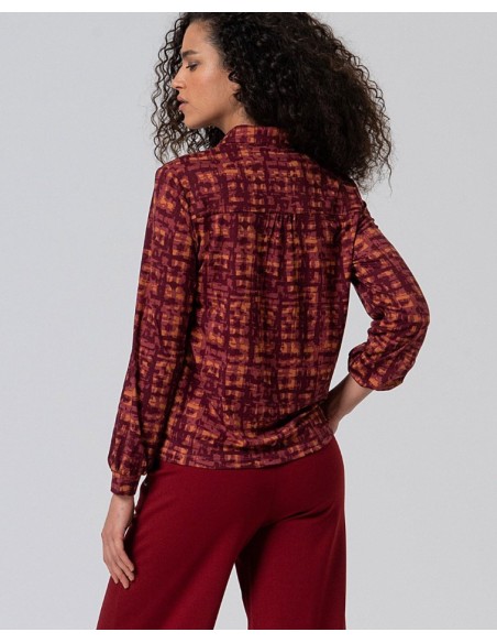 CAMISA ESTAMPADA MANGA LARGA.