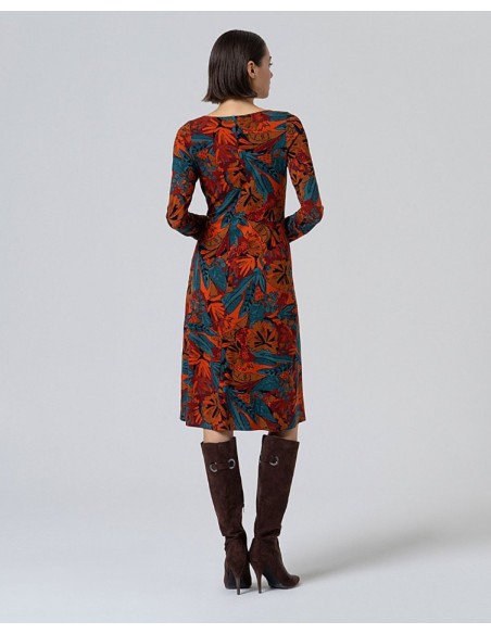 VESTIDO MIDI ESTAMPADO,ELÁSTICO CON CINTURA FRUNCIDA.