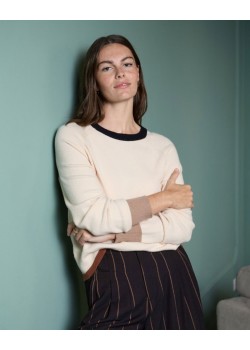 JERSEY TRICOT CON DETALLES A CONTRASTE.