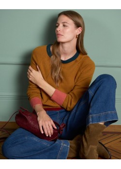 JERSEY TRICOT CON DETALLES A CONTRASTE.