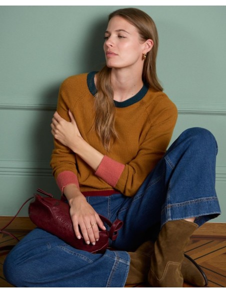 JERSEY TRICOT CON DETALLES A CONTRASTE.