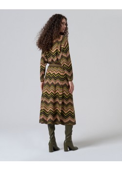 FALDA MIDI DE PUNTO ZIG-ZAG CON LUREX. 2