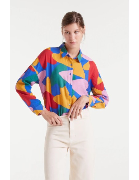 CAMISA CREPÉ LIGERO CON ESTAMPADO CÚPIDO.