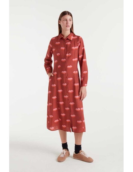 VESTIDO MIDI CAMISERO CON ESTAMPADO LIPS.