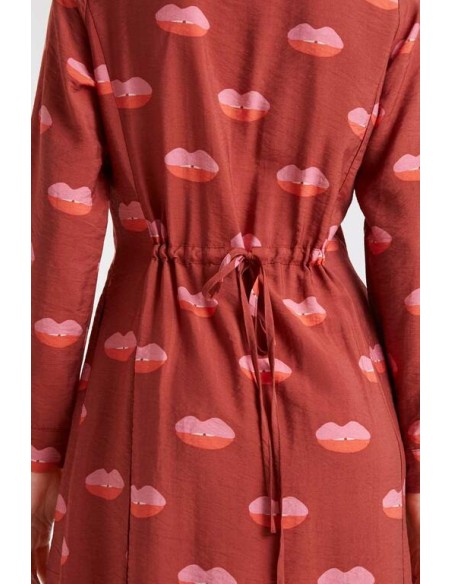 VESTIDO MIDI CAMISERO CON ESTAMPADO LIPS.