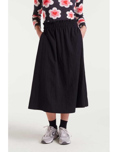 FALDA MIDI CON TEJIDO TECHNICAL, ELÁSTICO EN LA CINTURA FRUNCIDO.