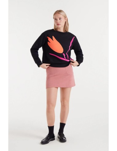 SUDADERA CON PRINT  DE FLOR.