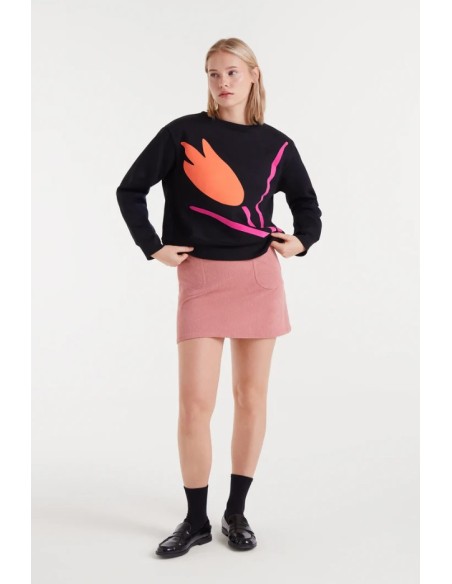 SUDADERA CON PRINT  DE FLOR.