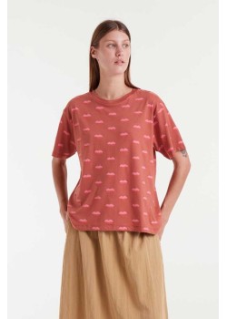 CAMISETA 100% ALGODÓN CON ESTAMPADO LIPS.