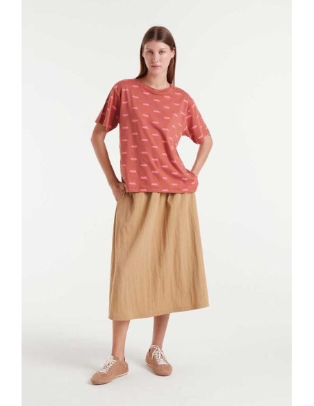 CAMISETA 100% ALGODÓN CON ESTAMPADO LIPS.