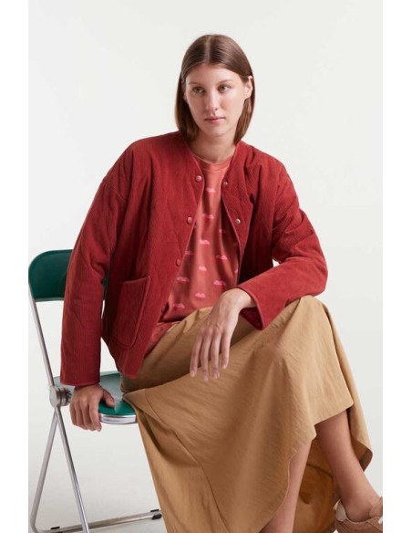 CAMISETA 100% ALGODÓN CON ESTAMPADO LIPS.