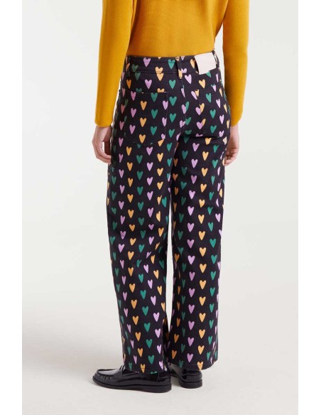 PANTALÓN VAQUERO DE TEJIDO DENIM ELÁSTICO CON ESTAMPADO CÚPIDO LINES.