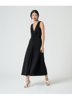 VESTIDO LARGO DE TIRANTES, CON DETALLE NUDO EN CINTURILLA.