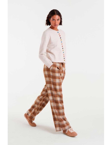 CHAQUETA DE PUNTO,CON DETALLES BOTONES DE COLORES.