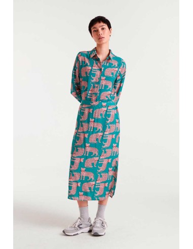 CAMISA CON ESTAMPADO ONCA.