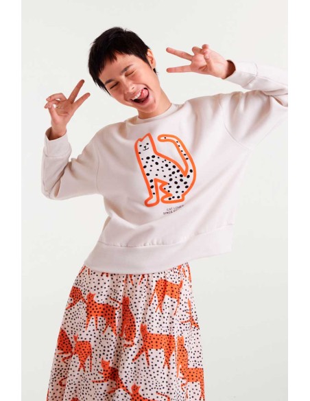 SUDADERA BLANCA CON ESTAMPADO CAT LOVER SINCE FOREVER.