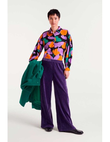 CAMISA CON ESTAMPADO APRICOT.