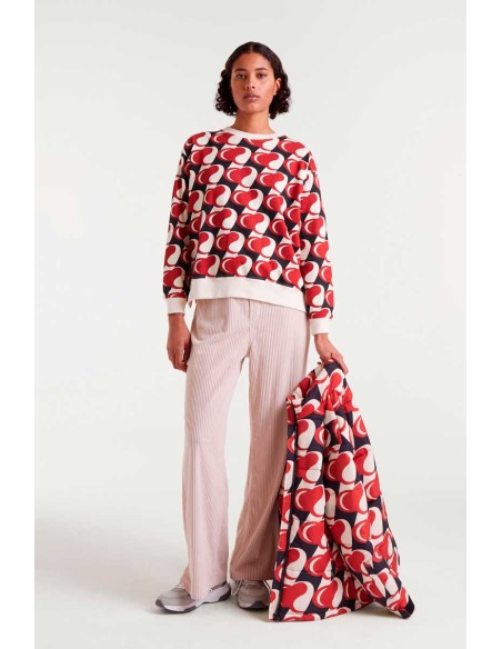 SUDADERA CON ESTAMPADO HEART ATTACK.