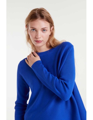 JERSEY DE PUNTO EVASÉCON CUELLO REDONDO Y MANGA LARGA.