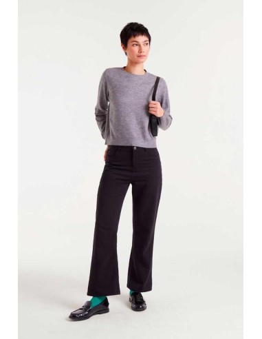 JERSEY DE PUNTO FINO CON DETALLES MULTICOLOR.