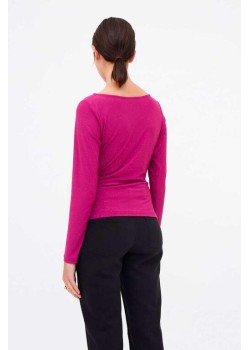 CAMISETA CUELLO BARCO. 2