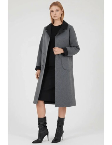 CHAQUETA LARGA DUPLO SIN BOTONES.