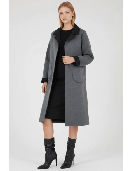 CHAQUETA LARGA DUPLO SIN BOTONES.