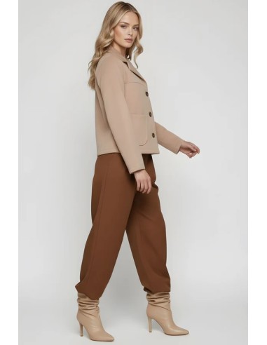 CHAQUETA CORTA ANTELINA CON AUTOMÁTICOS.