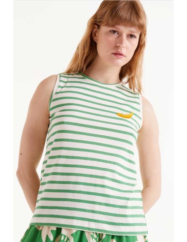 CAMISETA ESTAMPADO DE RAYAS VERDES.