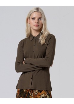 CAMISA ELÁSTICA Y SUAVE DE BAMBÚ.