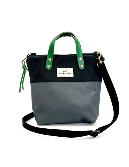 BANDOLERA MINI IMPERMEABLE CON ASAS.