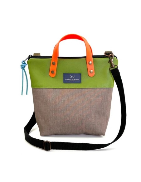 BANDOLERA MINI IMPERMEABLE CON ASAS.