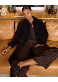 Abrigo recto con forro estampado. Negro 2