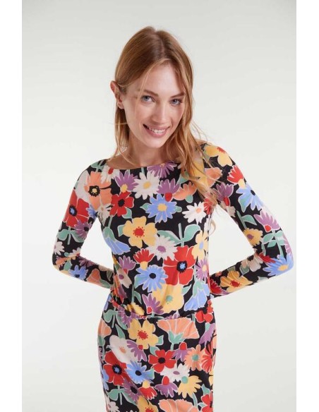 CAMISETA CON ESTAMPADO HAMPTON BIG.