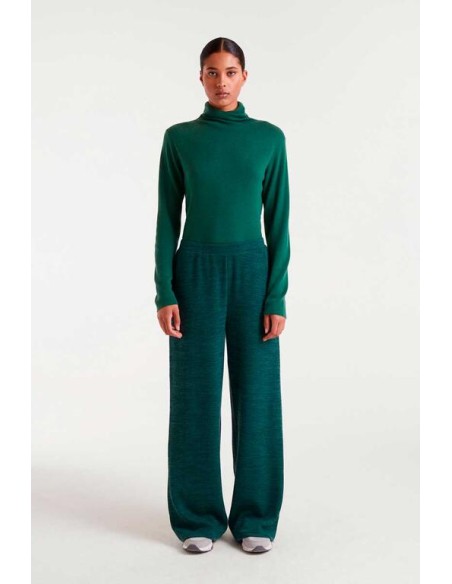 PANTALÓN DE PUNTO CANALÉ.