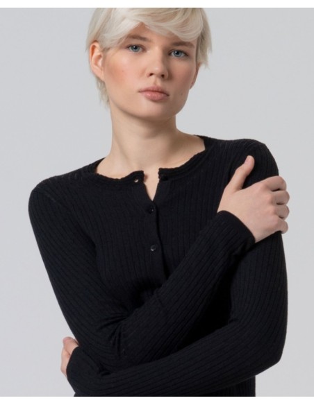 CHAQUETA ENTALLADA DE CANALÉ FINO.