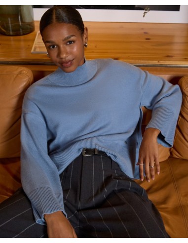 JERSEY DE PUNTO SUAVE CON MANGAS ACAMPANADAS.