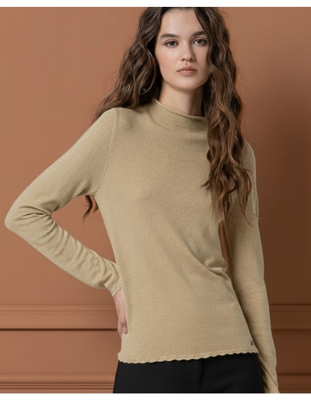 JERSEY DE PUNTO AJUSTADO DE CUELLO PERKINS.