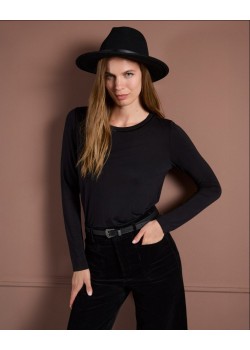 CAMISETA CUELLO REDONDO DE VISCOSA Y BAMBÚ.