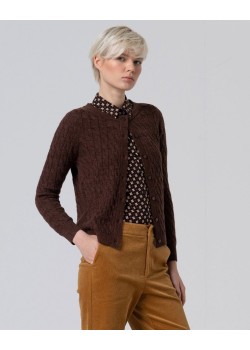 CHAQUETA  ARANES CORTA Y ENTALLADA DE PUNTO TRENZADO.