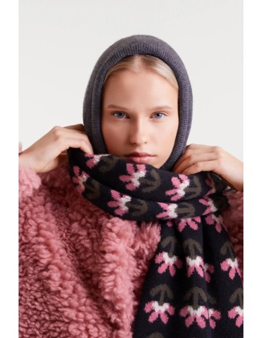 BUZANDA DE PUNTO JACQUARD CON ESTAMPADO DE BABOUSHKA SMALL.