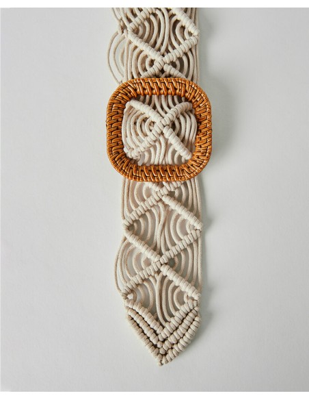 CINTURÓN DE MACRAME CON HEBILLA CUADRADA