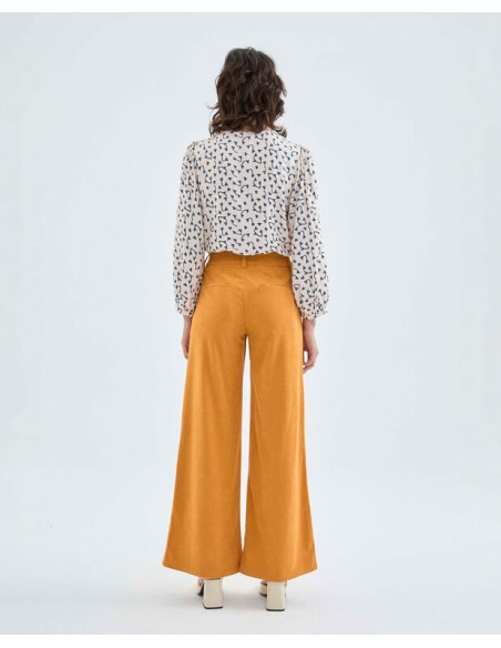 PANTALÓN PANA TIRO ALTO.