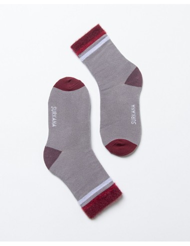 CALCETINES MEDIOS JACQUARD CON DETALLE DE PELO.