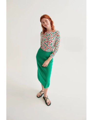 CAMISETA CON ESTAMPADO GUINDA