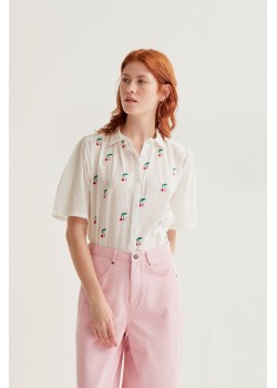 CAMISA CON ESTAMPADO WHITE CHERRIES