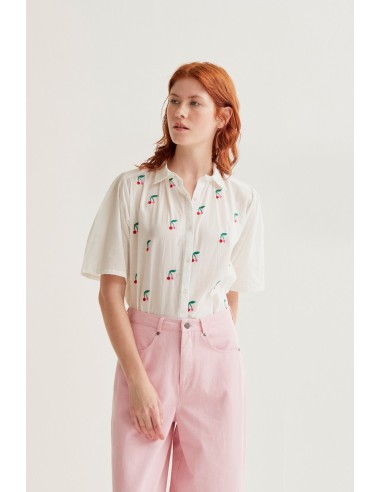 CAMISA CON ESTAMPADO WHITE CHERRIES