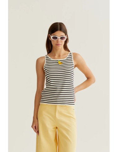 TOP DE RAYAS BLANCO Y NEGRO CON BORDADO DE BANANA