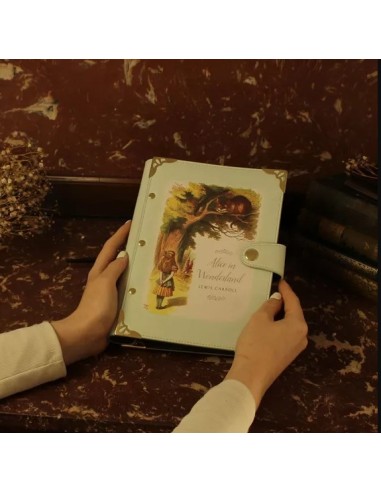 Cuaderno anillado recargable "alicia en el pais de las maravillas"turquesa.