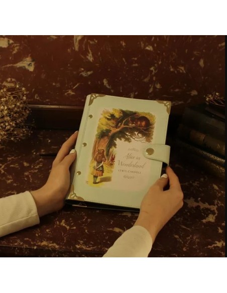 Cuaderno anillado recargable "alicia en el pais de las maravillas"turquesa.